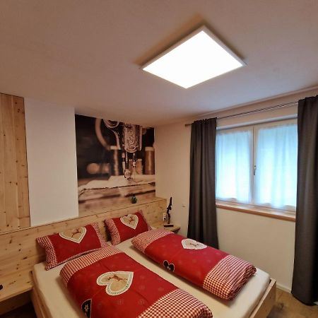 Ferienwohnung Schnalstal " Die Schneiderei " Senale Esterno foto