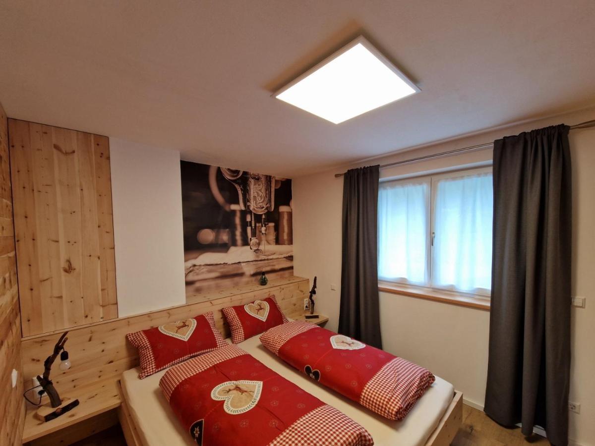 Ferienwohnung Schnalstal " Die Schneiderei " Senale Esterno foto